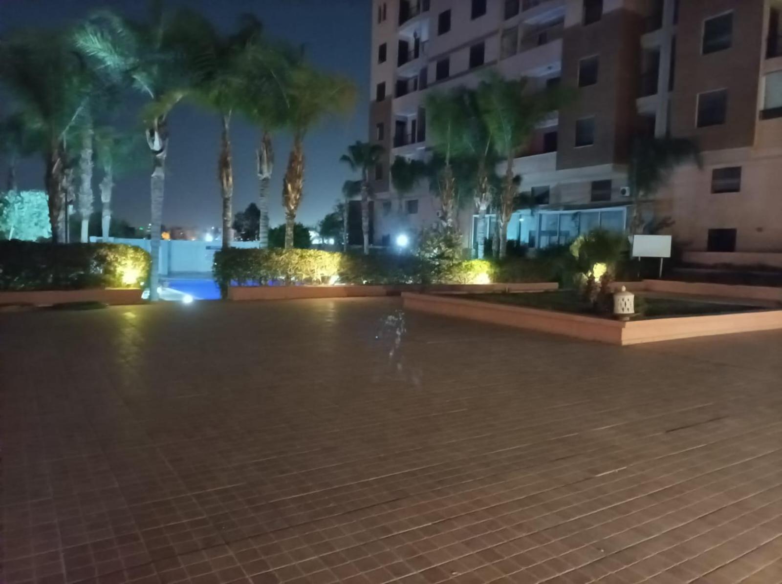 Appartement Haut Standing Vu Piscine Marrakesh Bagian luar foto